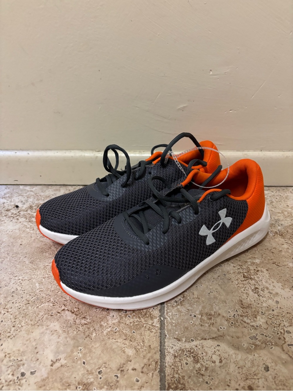 Under Armour Men's Charged Pursuit 3 Running Shoes 3024878-025 Men’s Size 9.5